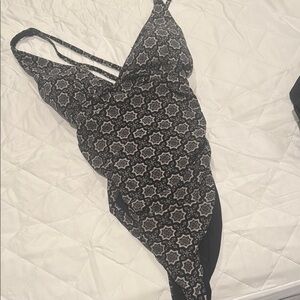 Chic Black and White Patterned Swim Bra